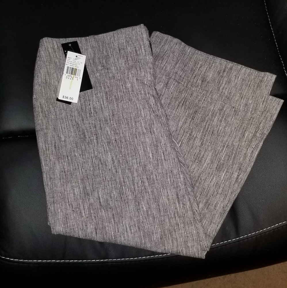 Business casual capris